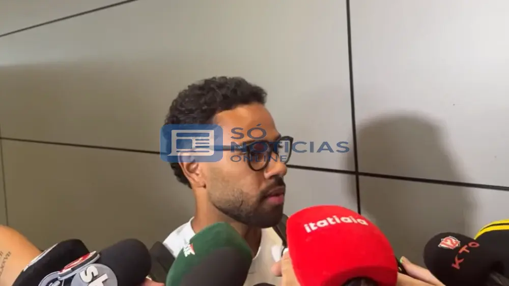 Renan Lodi desembarca em BH e revela motivo de ter escolhido o Atlético