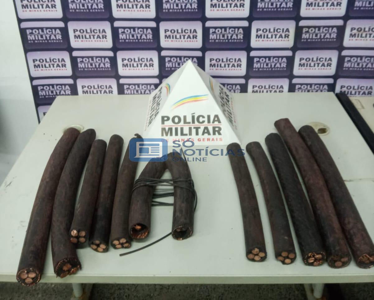 Polícia Militar apreende fios de cobre de procedência ilícita no bairro Nova Vista, em Itabira