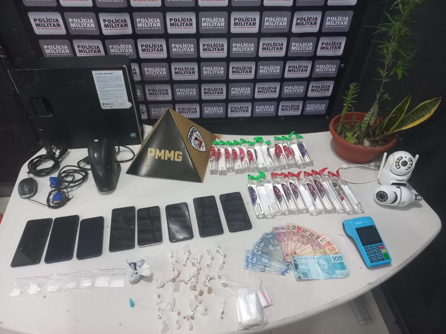 Cinco são presos por tráfico de drogas durante operação da PM em Itabira