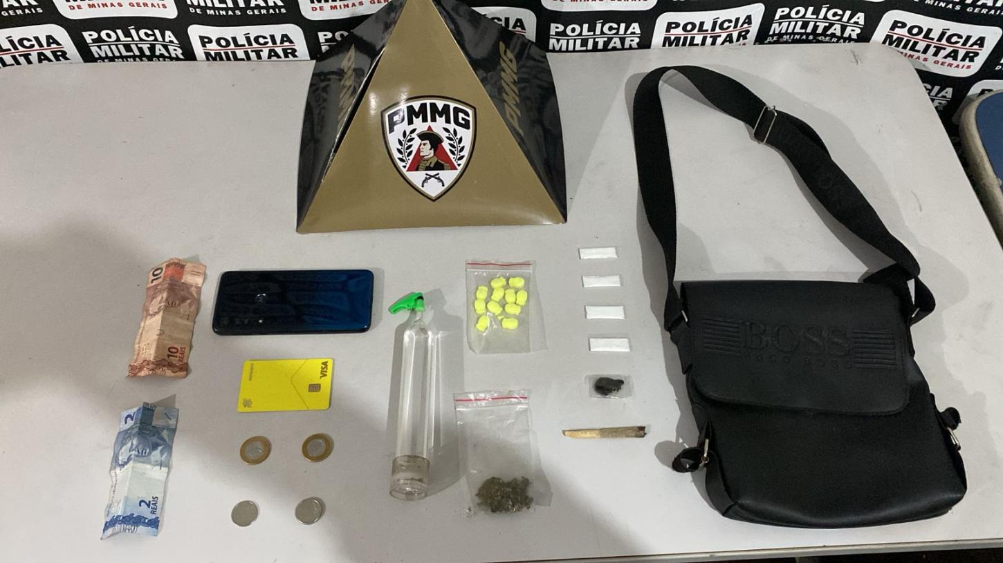 Jovem é preso por tráfico de drogas durante festa de Carnaval em Bela Vista de Minas