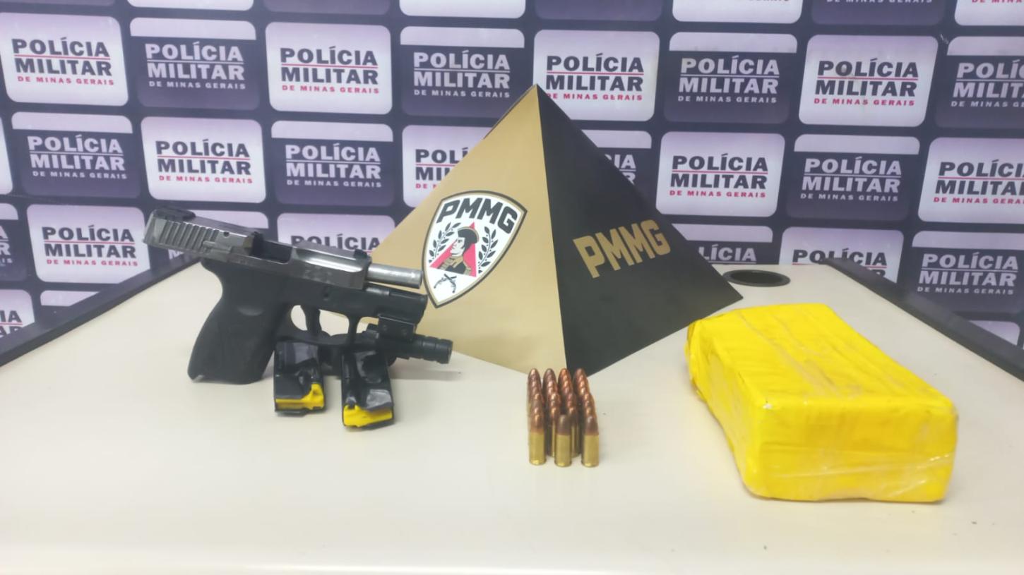 Mira Laser e Cocaína: PM 'Estoura' Depósito de Ilícitos no Barreiro em Itabira 