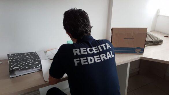 Operação contra descaminho apreende eletrônicos irregulares no Centro de São Domingos do Prata