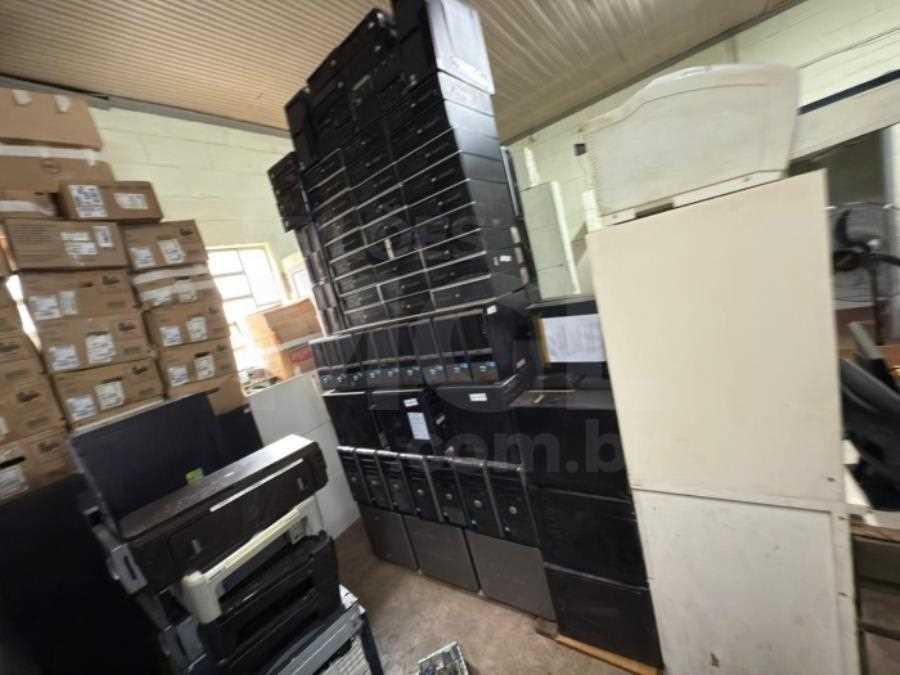 Material de informática e eletrodoméstico