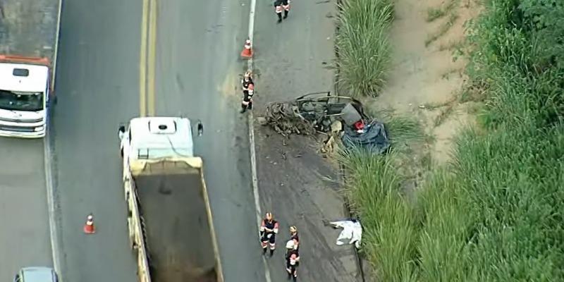 Tragédia na BR-381: colisão frontal entre carro e caminhão deixa três mortos em Santa Luzia