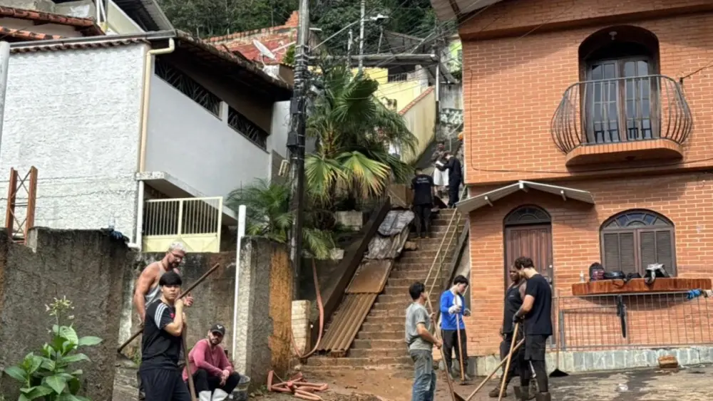 Buscas são encerradas em Juiz de Fora; corpo de menino de 9 anos soterrado foi encontrado