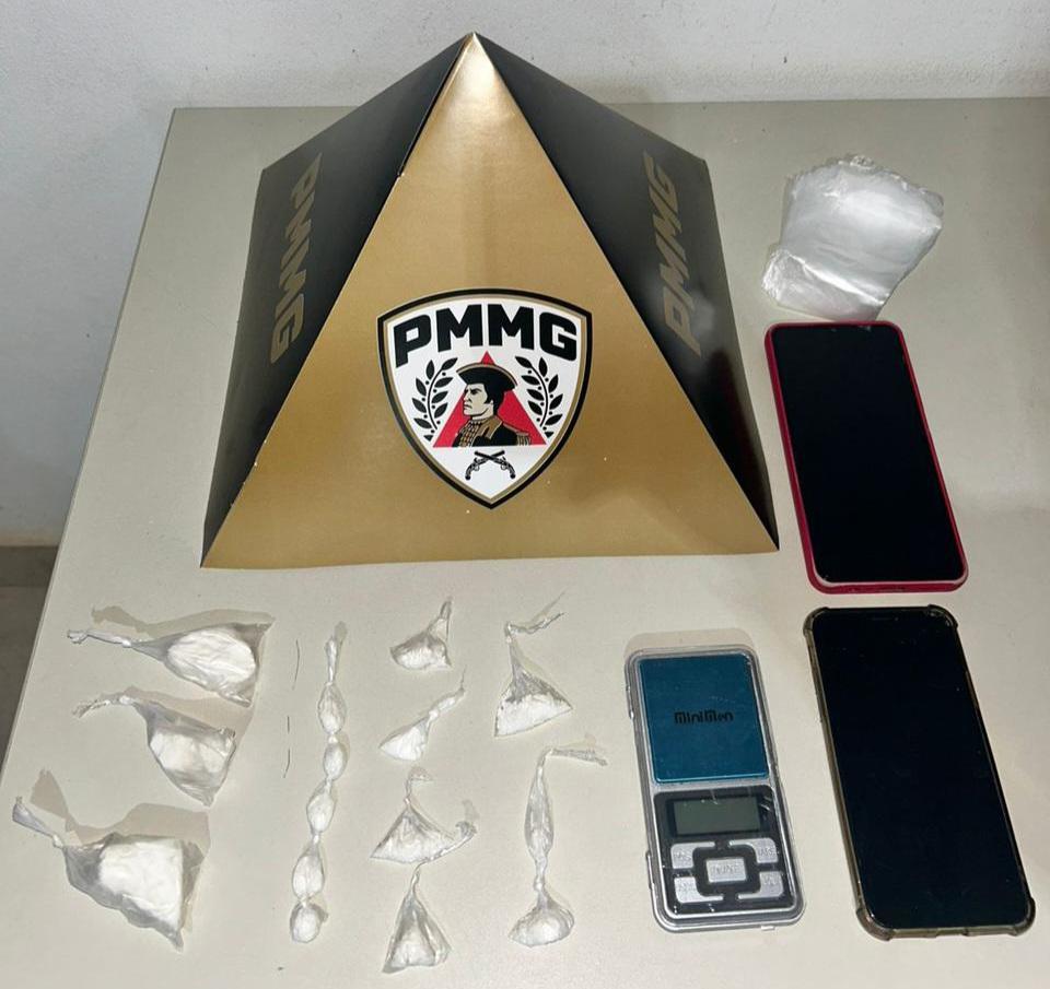 Cerco Fechado em Durandé: PM Monitora Residência e Desarticula Ponto de Tráfico