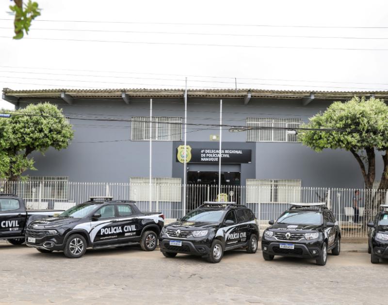 Covardia sem limites: homem é preso após estraçalhar prato na cabeça da esposa e agredir enteado de 9 anos em Nanuque/MG 