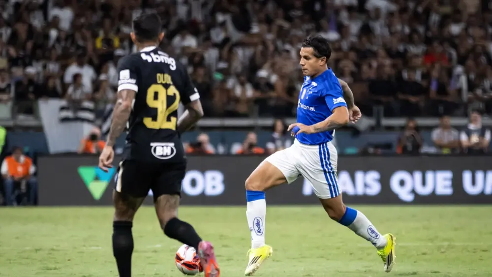 Desfalque de peso: Lucas Romero vira baixa no Cruzeiro após batalha no Mineirão