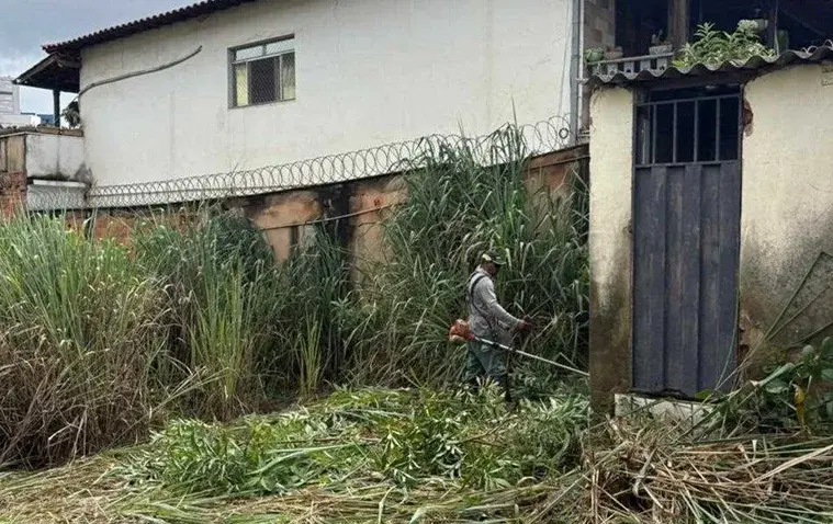 Faxina Obrigatória: Itabira aperta o cerco e donos de lotes sujos podem enfrentar multas pesadas