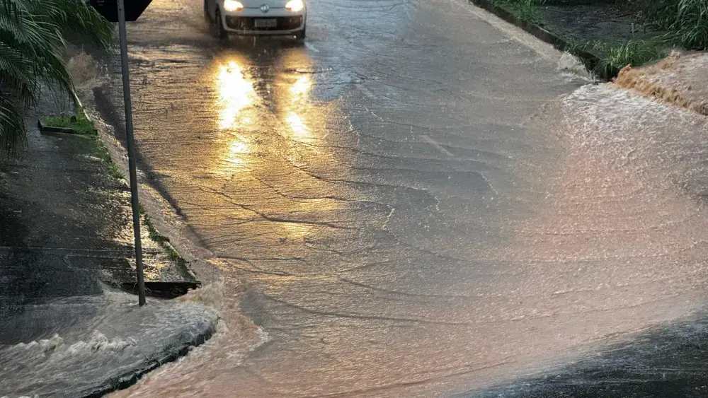 Minas Gerais sob Tensão: 232 Municípios Entram em Rota de Colisão com Temporais nesta Segunda