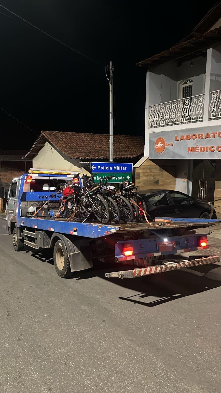 Pente-fino contra poluição sonora: PM apreende bicicletas motorizadas no Centro de Bela Vista de Minas 