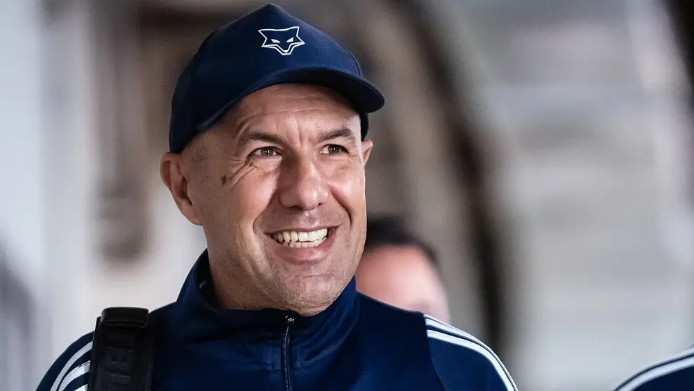 Torcedores do Cruzeiro ‘invadem’ perfil de Jardim no Instagram após acerto com Fla: ‘Judas’