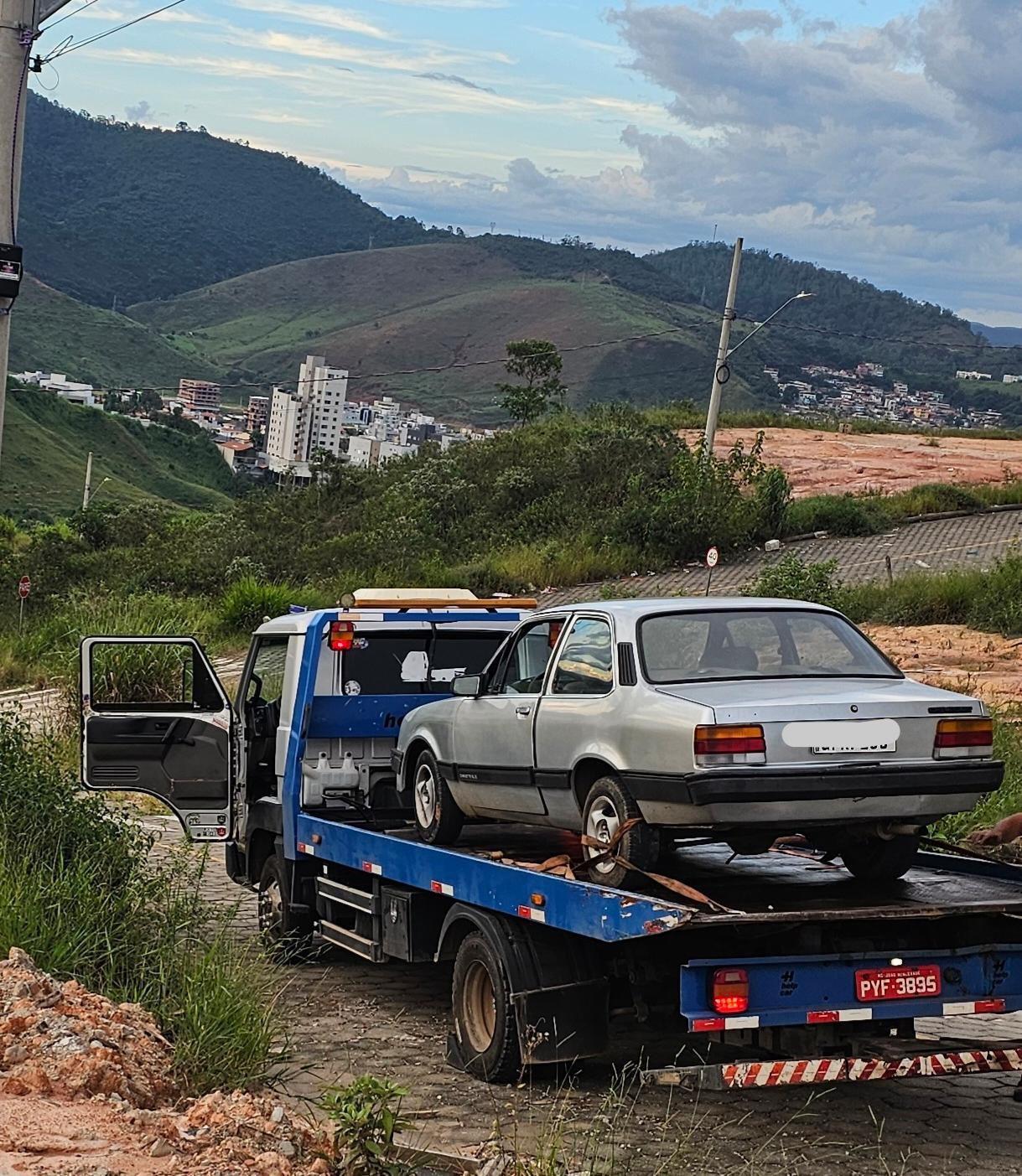 Polícia Militar localiza veículo furtado em operação no bairro Nova Aclimação em João Monlevade 