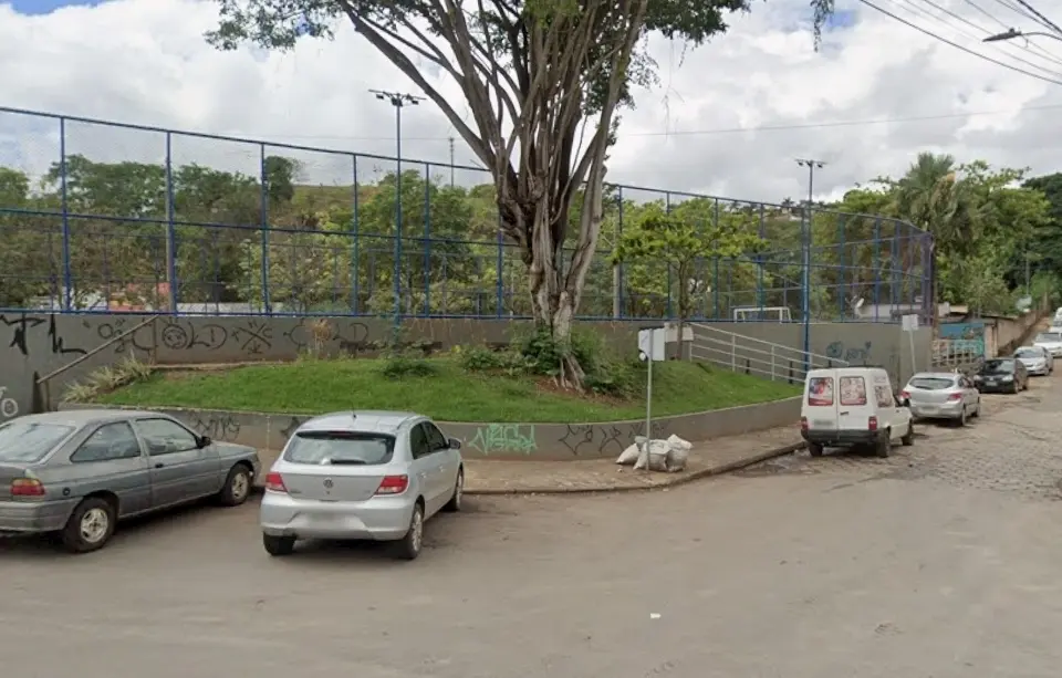 Dupla é presa em flagrante após roubar e agredir homem autista com chutes no rosto em Itabira