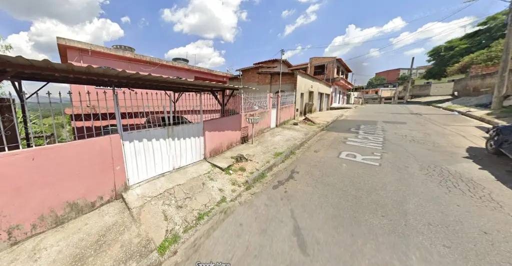 Mulher morre após televisão explodir e causar incêndio em barracão no bairro Palmares em Ibirité, na Grande BH