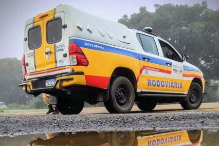 Yamaha YBR Vermelha de João Monlevade é Achada Danificada e Abandonada na Estrada 105 em Itabira