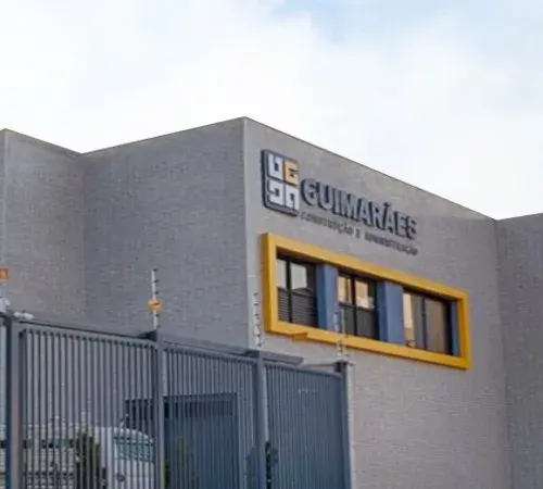 Empresa de construção civil seleciona vagas de emprego em Itabira e Rio Piracicaba para Topógrafo, Operador de Retroescavadeira e Ajudante — Saiba como se candidatar