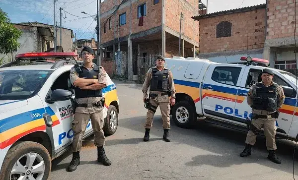 Polícia Militar apreende materiais ligados ao tráfico durante investigação de homicídio em Ponte Nova