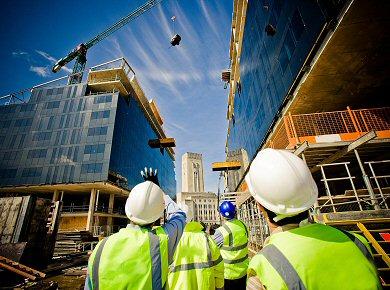 AS Construções abre 30 vagas de emprego para Oficial de Obras em Itabira. Veja como enviar seu currículo