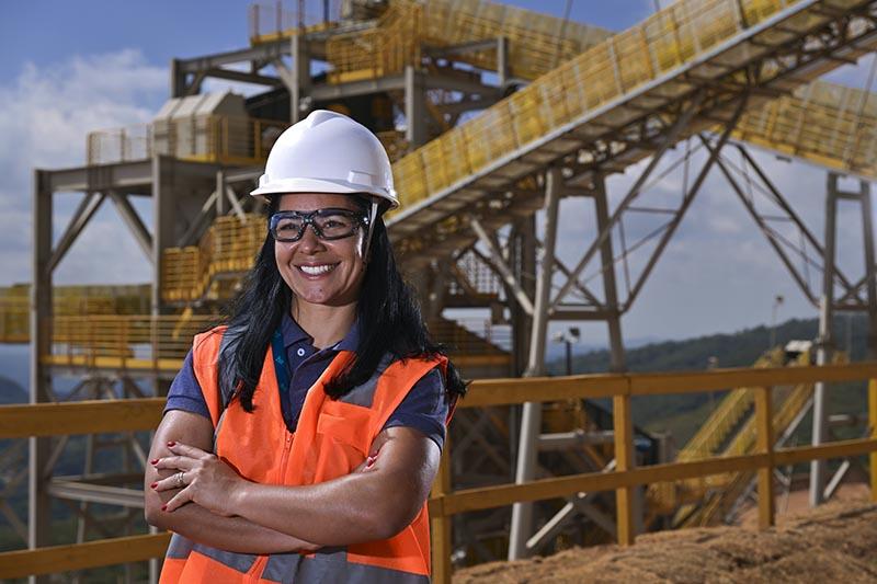 Guimarães abre vagas de emprego em Itabira, Rio Piracicaba e Nova Era. Saiba como se candidatar
