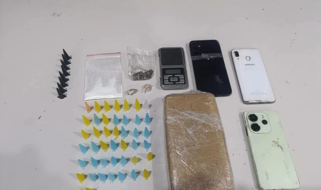 Balança de precisão e barra de crack escondida em guarda-roupas: veja como caiu quadrilha de tráfico em Itabira