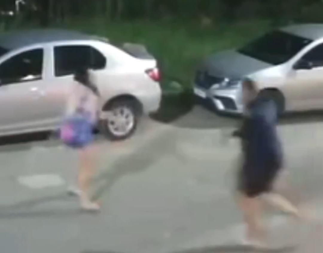 Jovem é esfaqueada pelo ex-namorado em violenta tentativa de feminicídio no ES