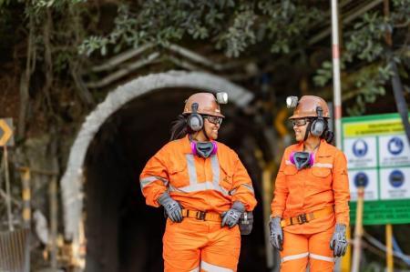 AngloGold abre 60 vagas de emprego em Nova Lima e Sabará para mulheres e PCD