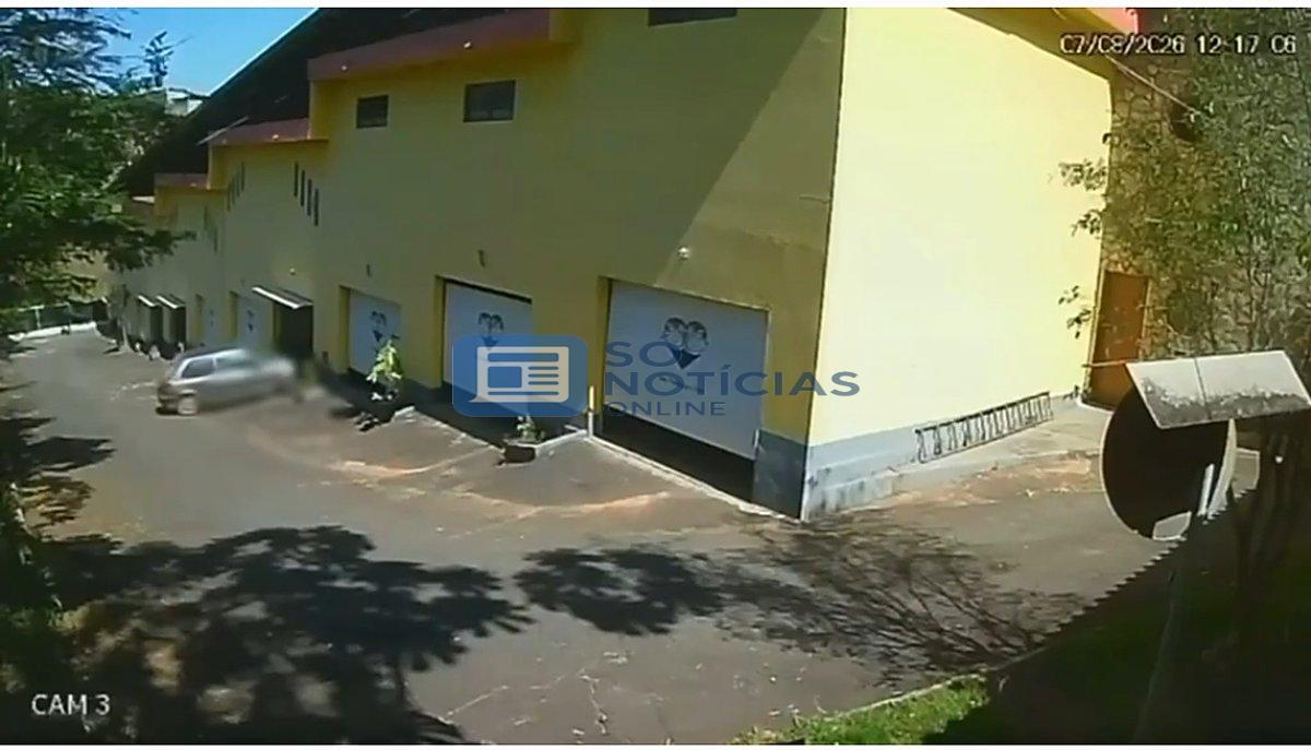 Vídeo - Depois do rolê e rola, casal foge de motel sem pagar a conta em Itabira