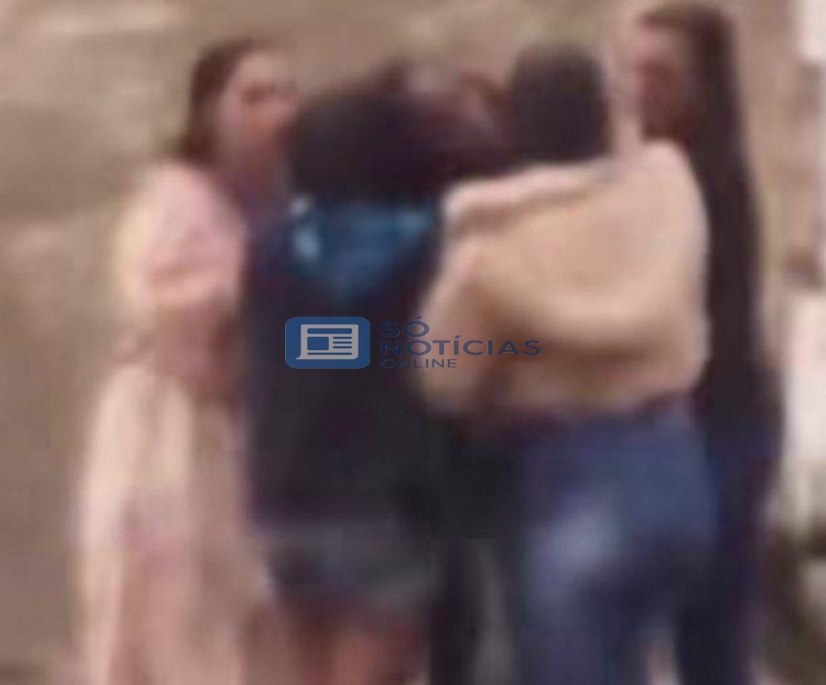 Confusão generalizada na Praça Acrísio de Alvarenga deixa três jovens feridos em Itabira