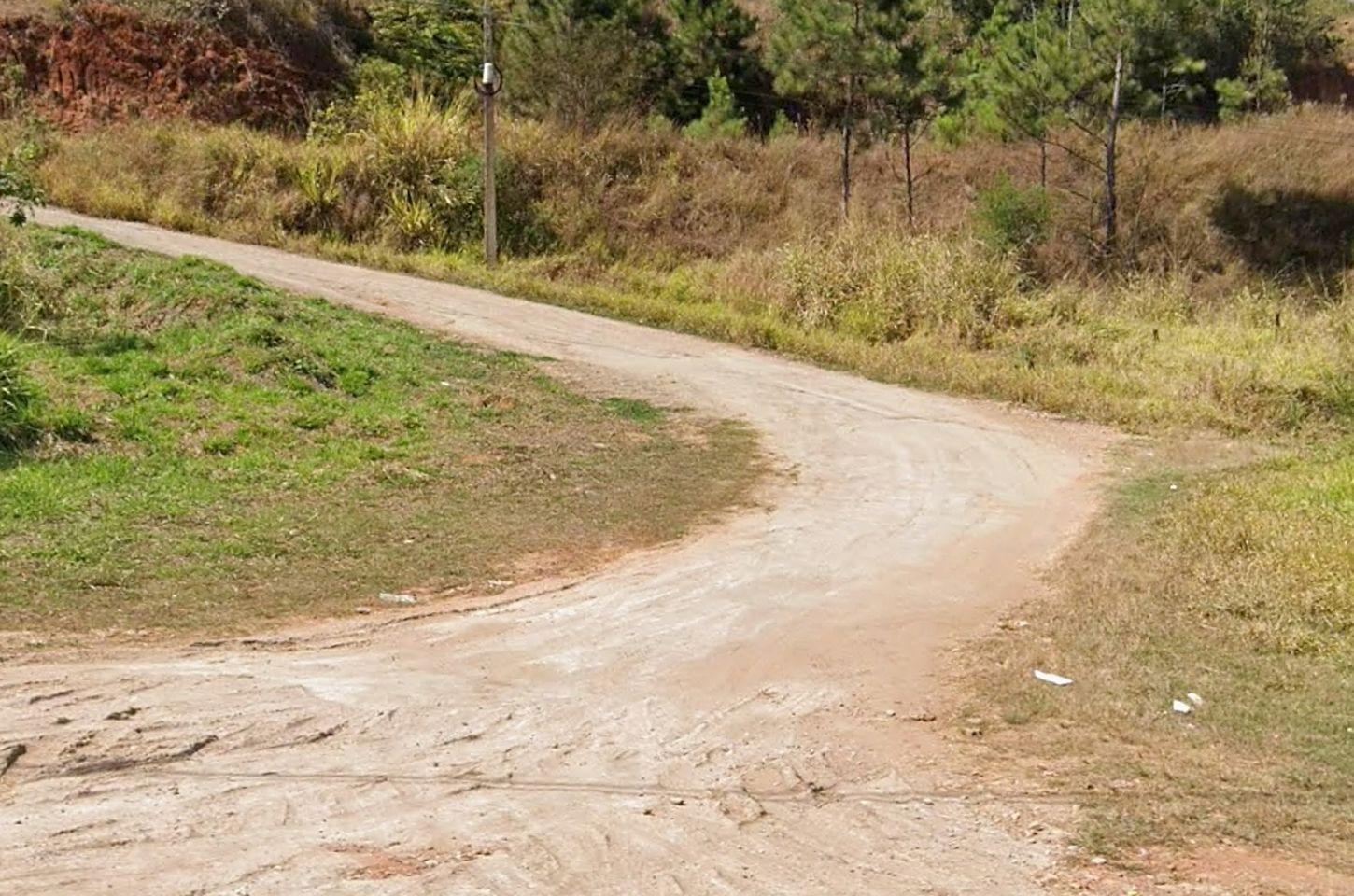 Motorista embriagado bate em moto da PM perto da boate La Paloma, em Itabira