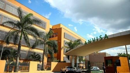 Anvisa suspende três estudos de terapia celular após mortes de participantes