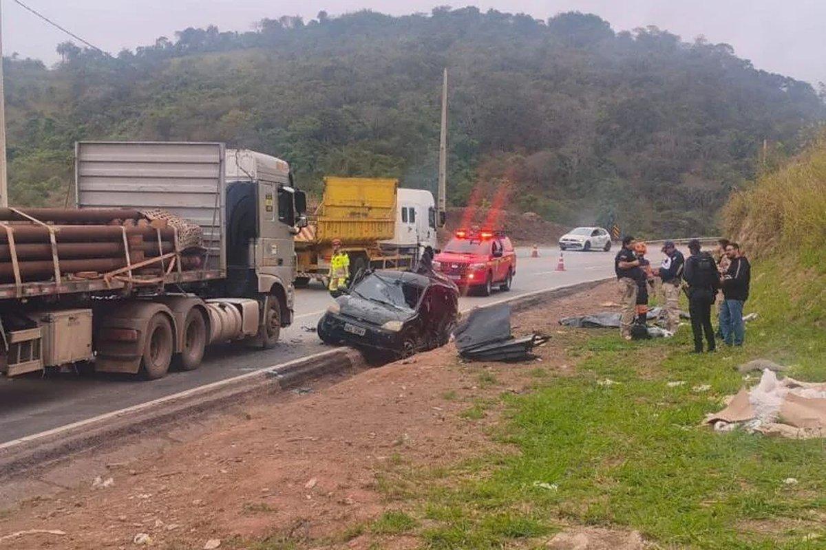 Bebê de 8 meses e criança de 5 anos estão entre vítimas de grave acidente na BR-381