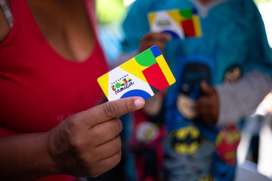 'Desespero eleitoral': juristas veem desvio de finalidade em reajuste do Bolsa Família