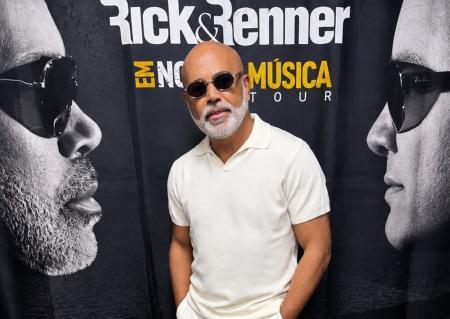Morre aos 59 anos o cantor Rick, da dupla com Renner, em acidente de helicóptero