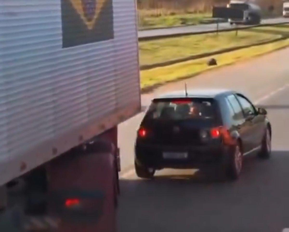 Vídeo - Discussão no trânsito termina em acidente entre carro e carreta na BR-040