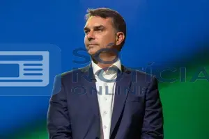 Debate do 2º turno: Flávio Bolsonaro não vai ao da Band e avalia ida à Globo 