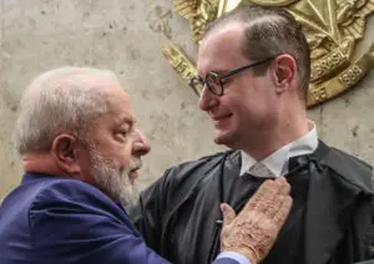Eleições 2026: Zanin prorroga votação até as 19h em todo o país, e TSE suspende divulgação dos votos