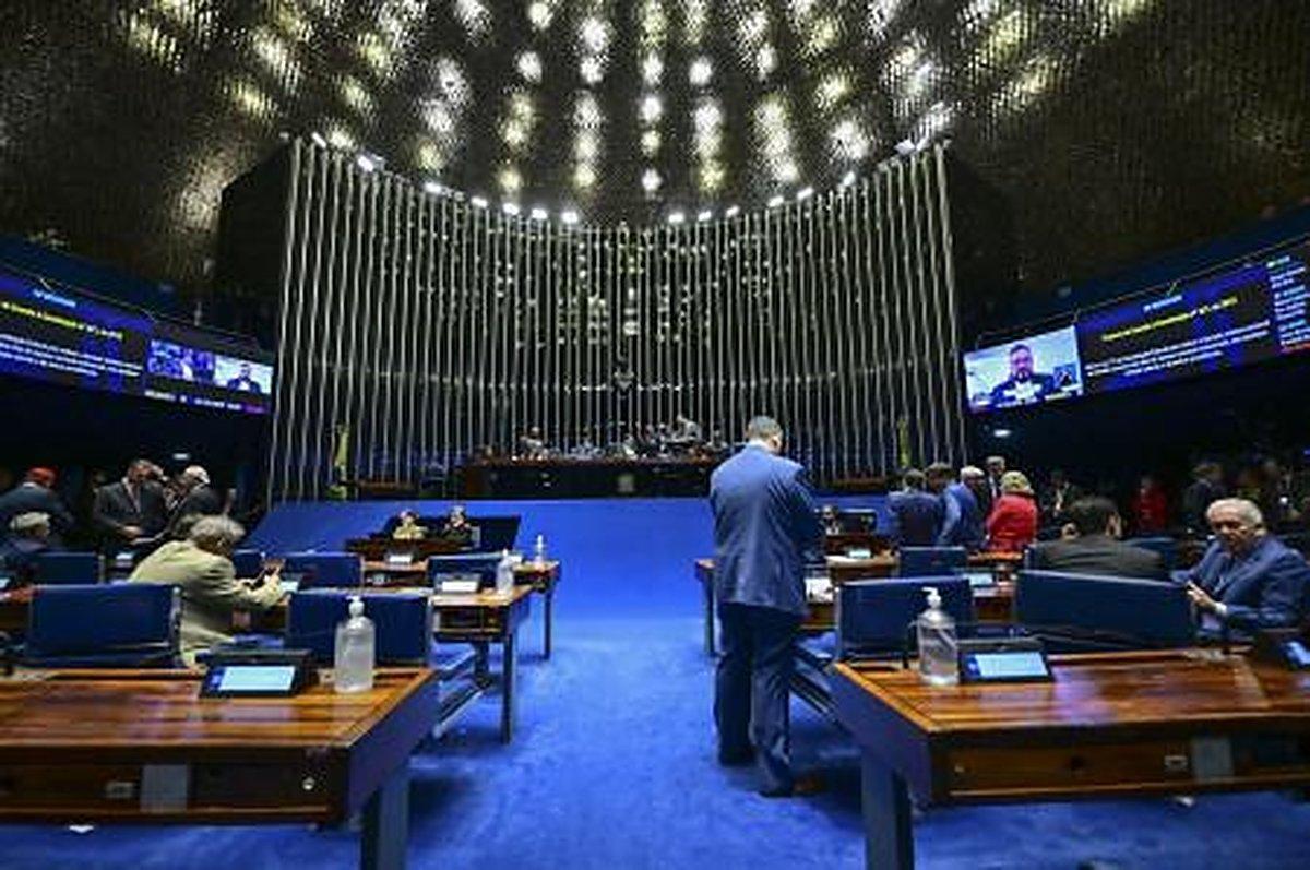 Fim da escala 6x1: Senado aprova PEC em dois turnos; veja o que muda e quando começa