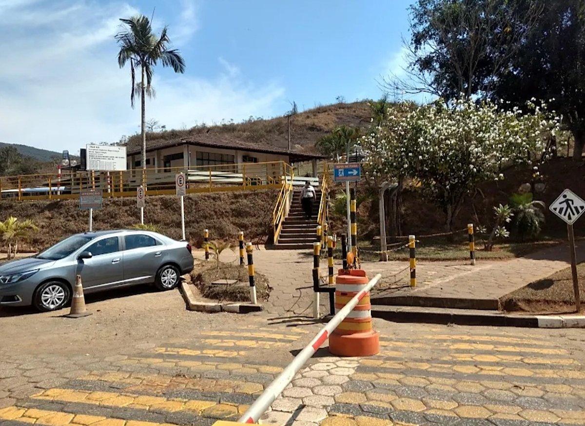 Santa Bárbara: ladrões quebram vidros e levam 32 módulos eletrônicos de caminhões de mineradora