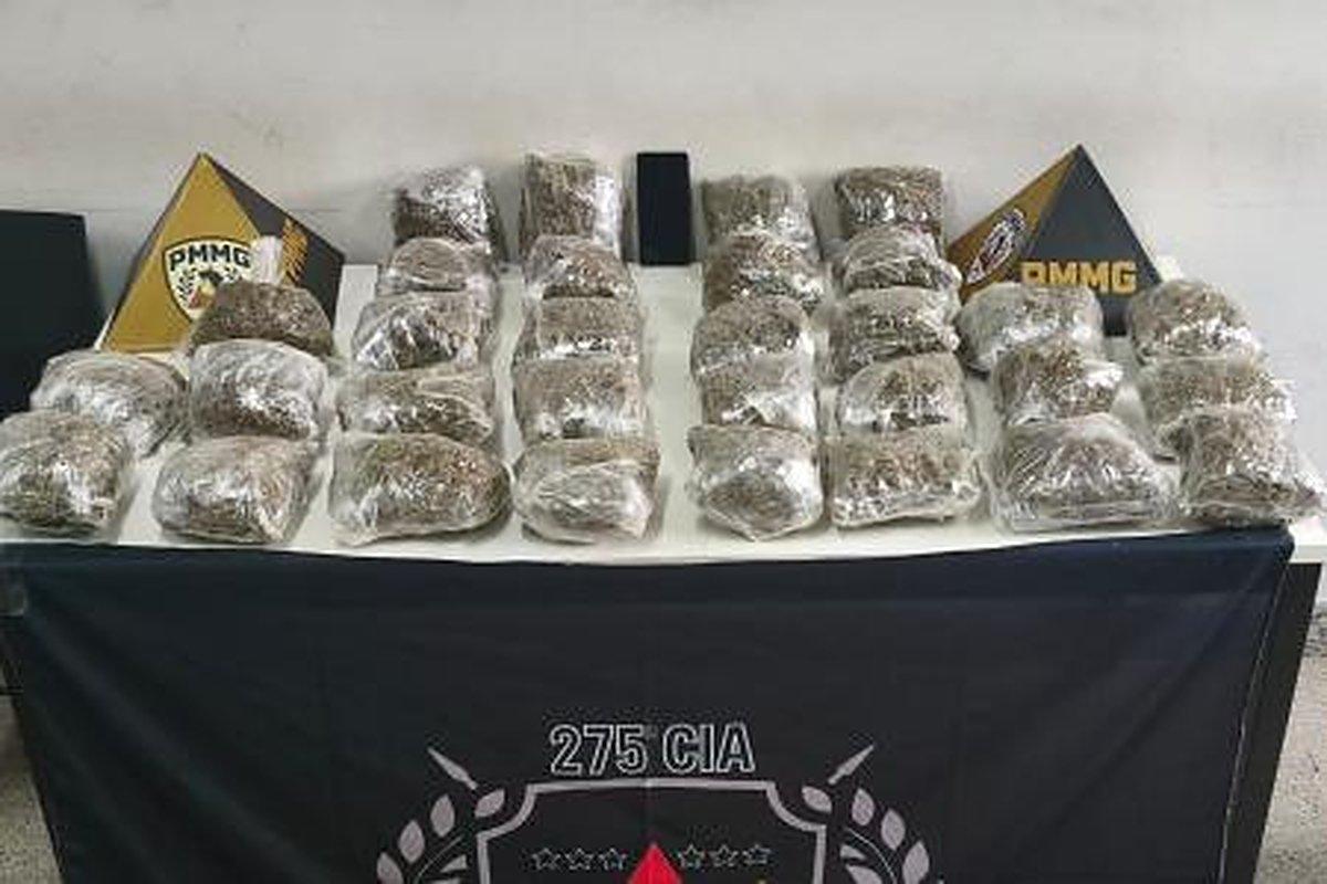 Mala com R$ 155 mil em skunk leva mulher à prisão em Coronel Fabriciano