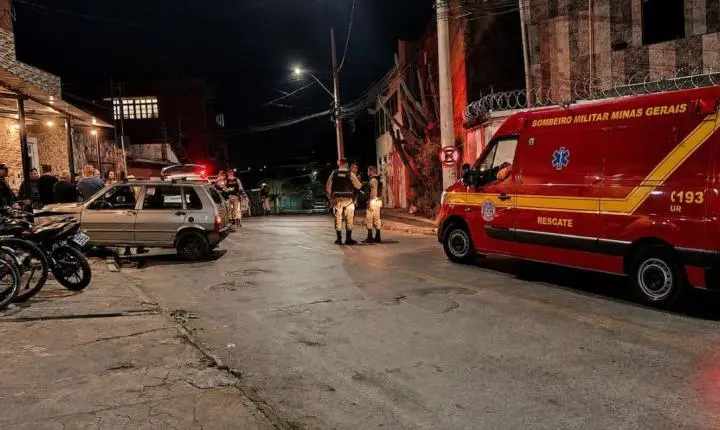 Tragédia na mesa de bar: Motorista bêbado invade área externa de pizzaria, mata homem e fere mais cinco em Minas