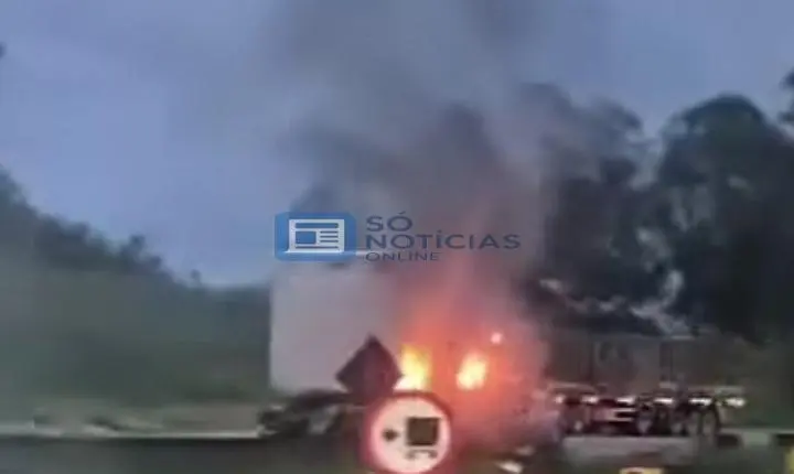 BR-381: carreta pega fogo na Fernão Dias, em Igarapé, e trânsito tem 7 km de lentidão. Veja o vídeo 