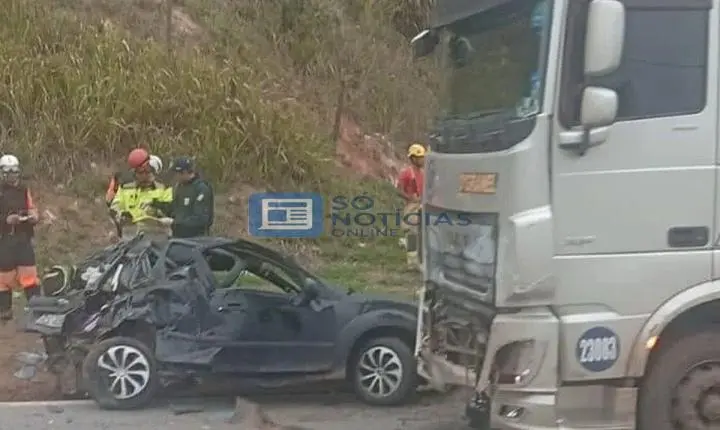 Colisão entre carro e carreta deixa duas pessoas mortas na BR-381 em São Gonçalo