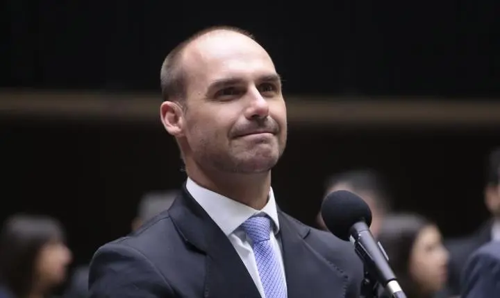 Eduardo Bolsonaro é condenado pelo STF a 4 anos e 2 meses de prisão