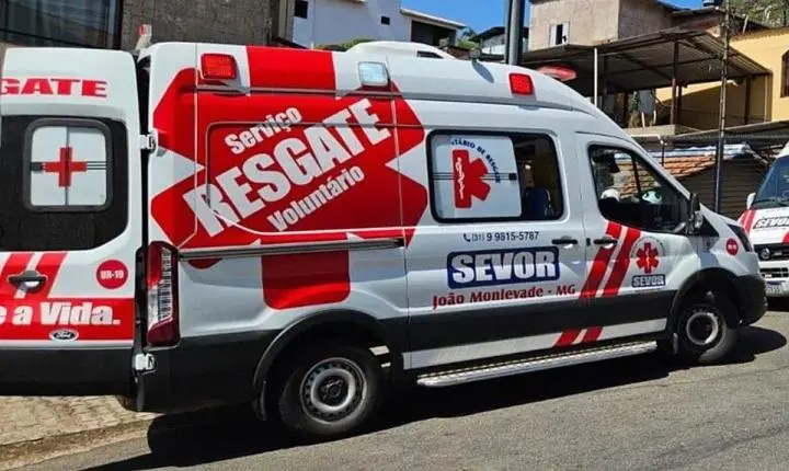 Falha nos freios termina em acidente e deixa ciclista ferido em João Monlevade