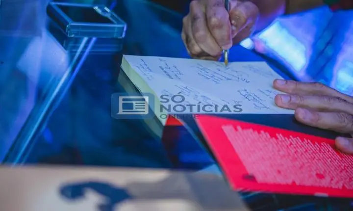 Flitabira abre inscrições para autores participarem da Central de Autógrafos em Itabira