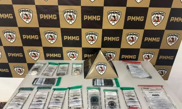 Garruchas e drogas debaixo de pedra: três são presos em Rio Piracicaba, e criança é retirada do local