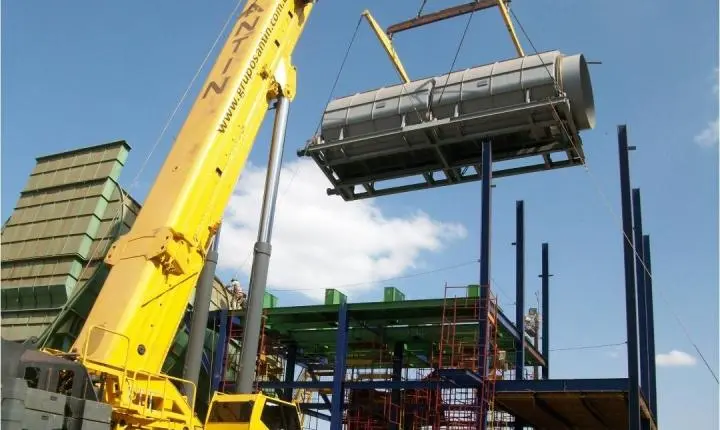 Grupo Santin abre vagas de emprego para Operador de Munck e Sinaleiro Rigger em Mariana