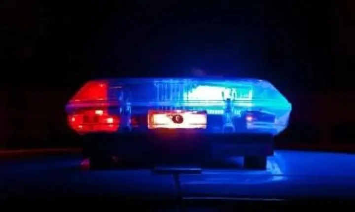 Homem atira contra policiais penais durante tentativa de arremesso de drogas em presídio de Vespasiano