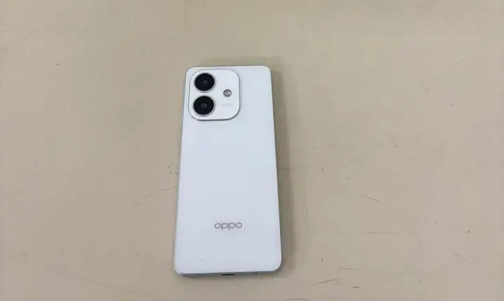 João Monlevade: celular furtado 'toca' dentro de casa e PM prende homem por receptação